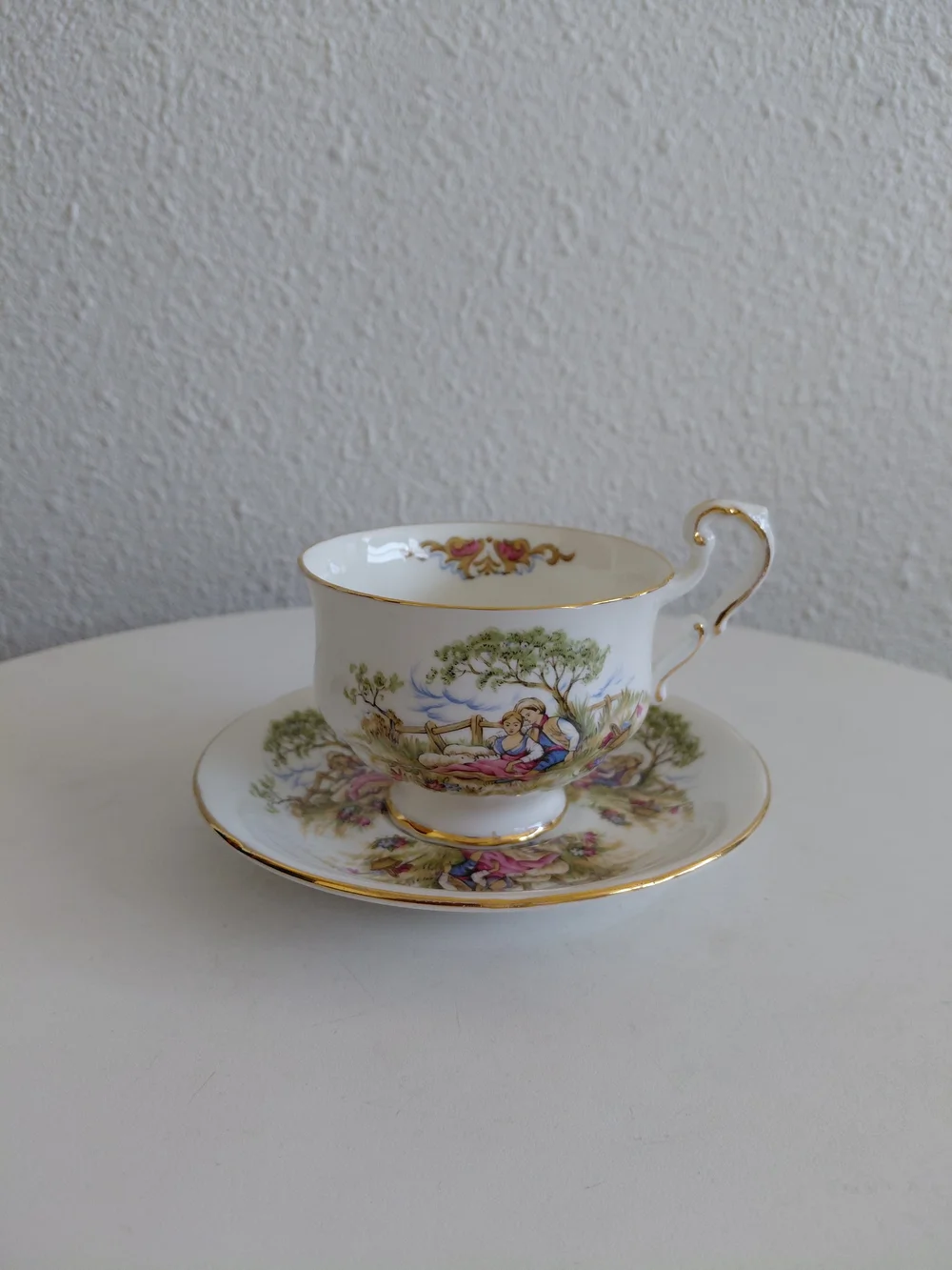 Vtg 1960s ROYAL CREST Fine Bone China FIRST LOVE Colonial Tea Cup&Saucer England